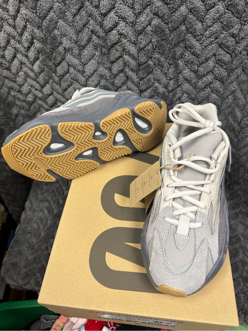 Yeezy Boost 700 V2
